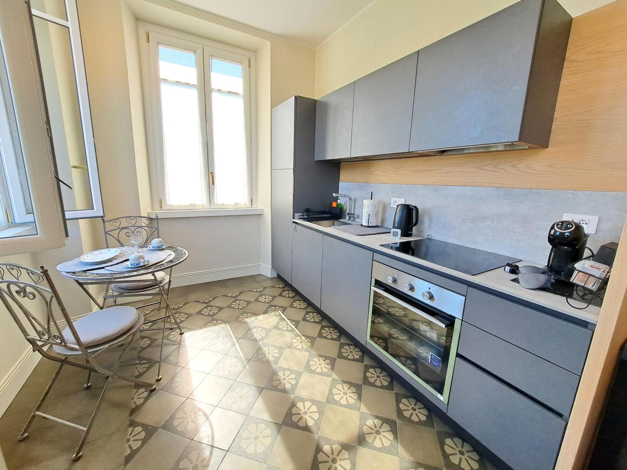 Immobillario - Domus Palmae Apartment โดมาโซ ภายนอก รูปภาพ