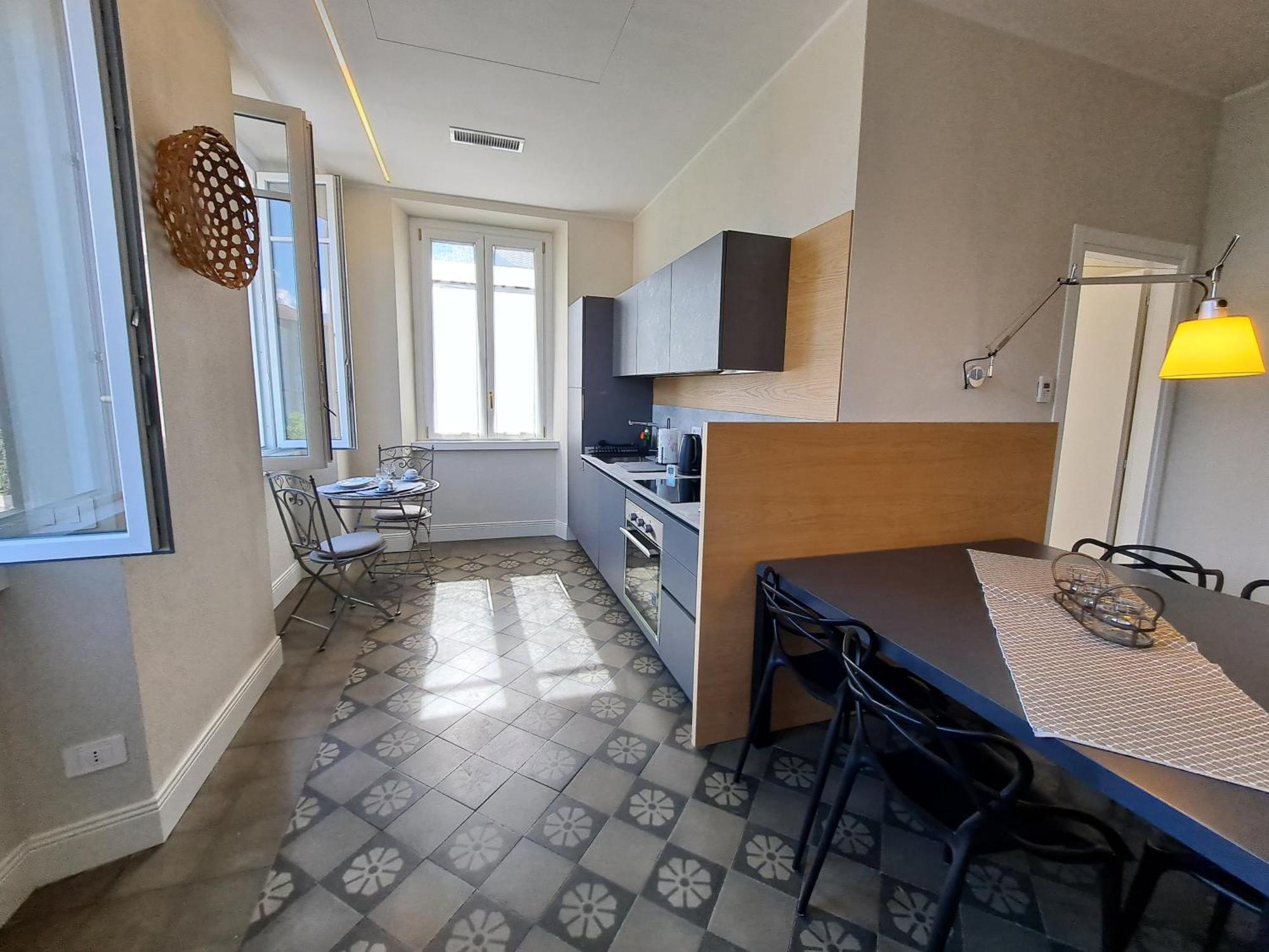 Immobillario - Domus Palmae Apartment โดมาโซ ภายนอก รูปภาพ