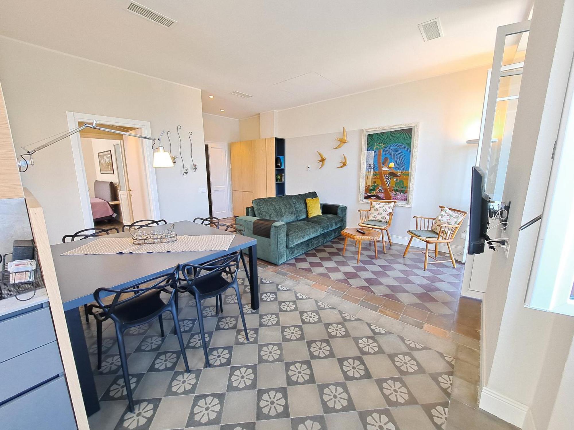 Immobillario - Domus Palmae Apartment โดมาโซ ภายนอก รูปภาพ